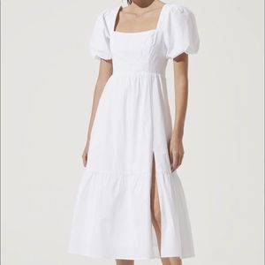 ASTR Poplin Tiered Midi Dress
